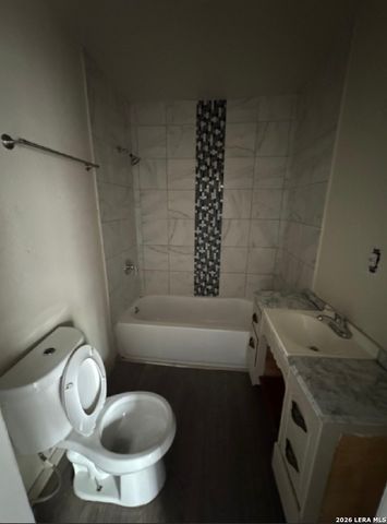 2216 SAN FERNANDO ST, San Antonio, TX 78207