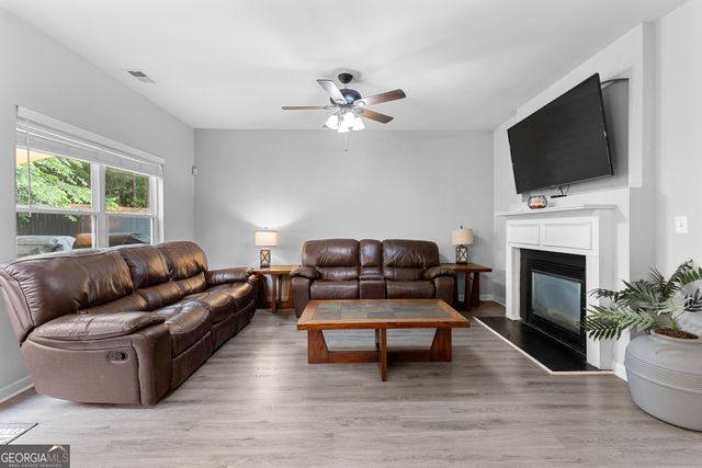 12 Seville Court, Newnan, GA 30263