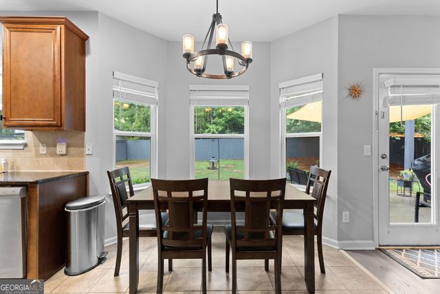 12 Seville Court, Newnan, GA 30263