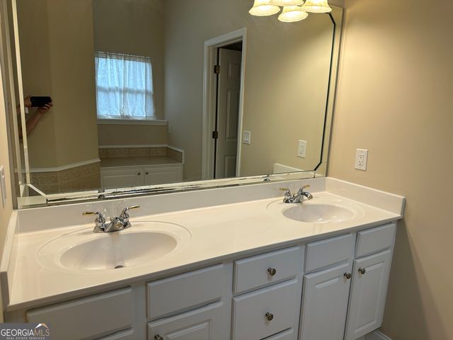 54 Whatley Road, Griffin, GA 30224