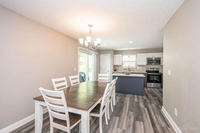 4216 Badgeley Circle, Cincinnati, OH 45223