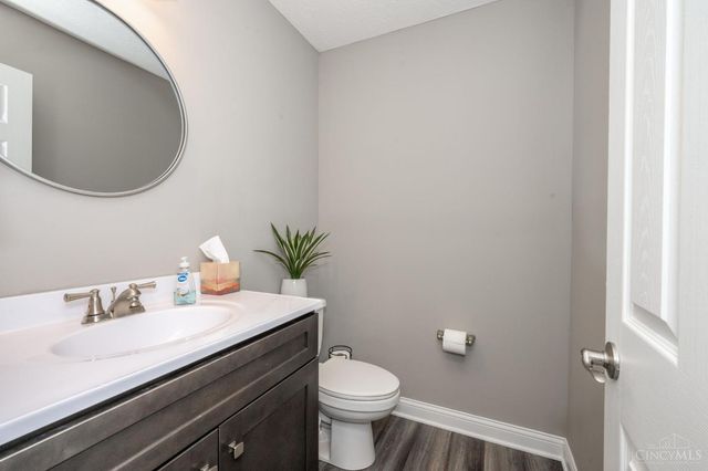 4216 Badgeley Circle, Cincinnati, OH 45223