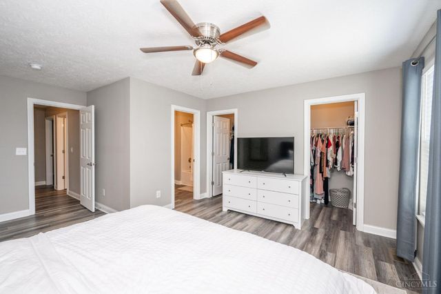 4216 Badgeley Circle, Cincinnati, OH 45223