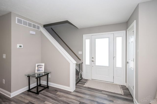 4216 Badgeley Circle, Cincinnati, OH 45223