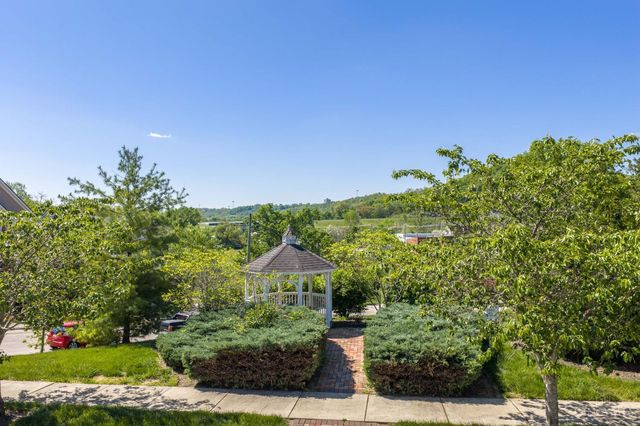 4216 Badgeley Circle, Cincinnati, OH 45223
