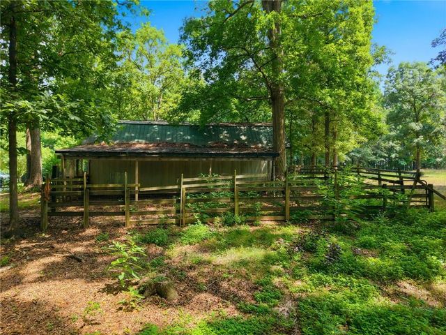 4715 Neese Commerce Road, Hull, GA 30646