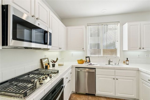 24150 View Pointe, Valencia, CA 91355