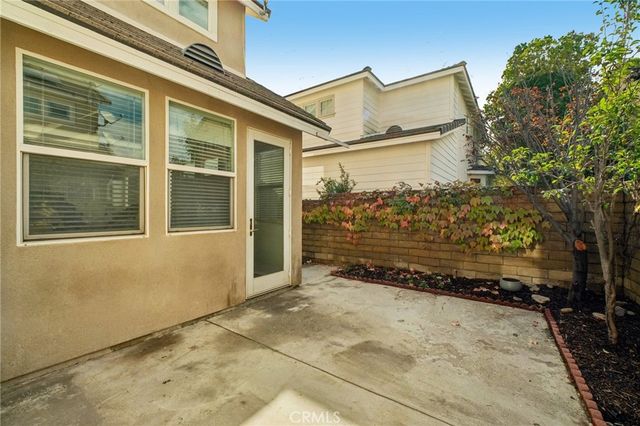 24150 View Pointe, Valencia, CA 91355