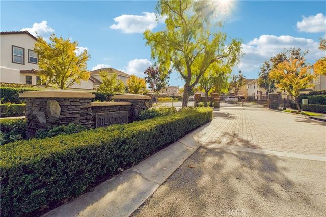 24150 View Pointe, Valencia, CA 91355