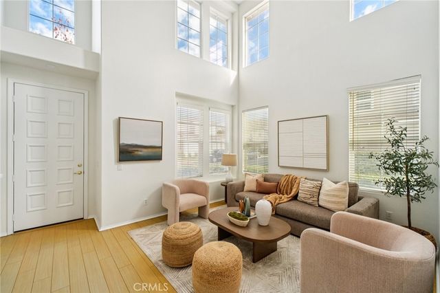 24150 View Pointe, Valencia, CA 91355