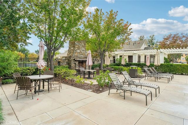 24150 View Pointe, Valencia, CA 91355