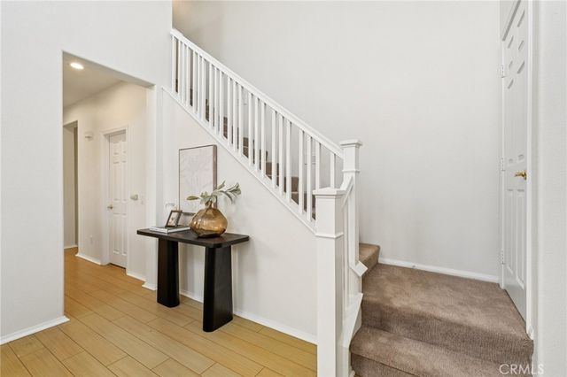 24150 View Pointe, Valencia, CA 91355