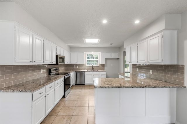 28081 Ivy Oaks Lane, Splendora, TX 77372