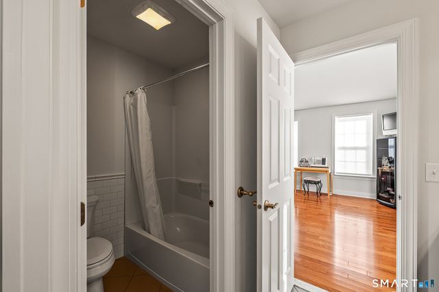 1 Wilderswood Way 1, Danbury, CT 06810