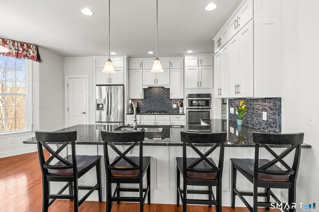 1 Wilderswood Way 1, Danbury, CT 06810