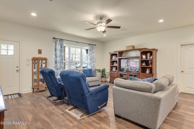 550 Longwood Drive, Opelousas, LA 70570