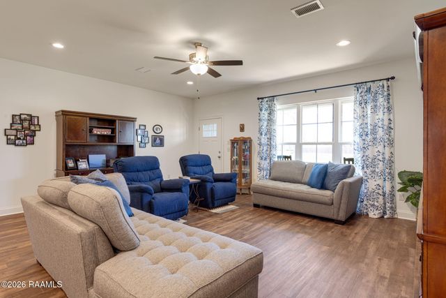 550 Longwood Drive, Opelousas, LA 70570