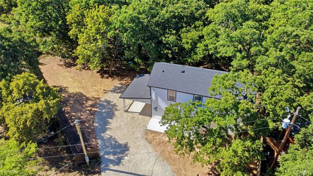 327 Boone, Alvarado, TX 76009