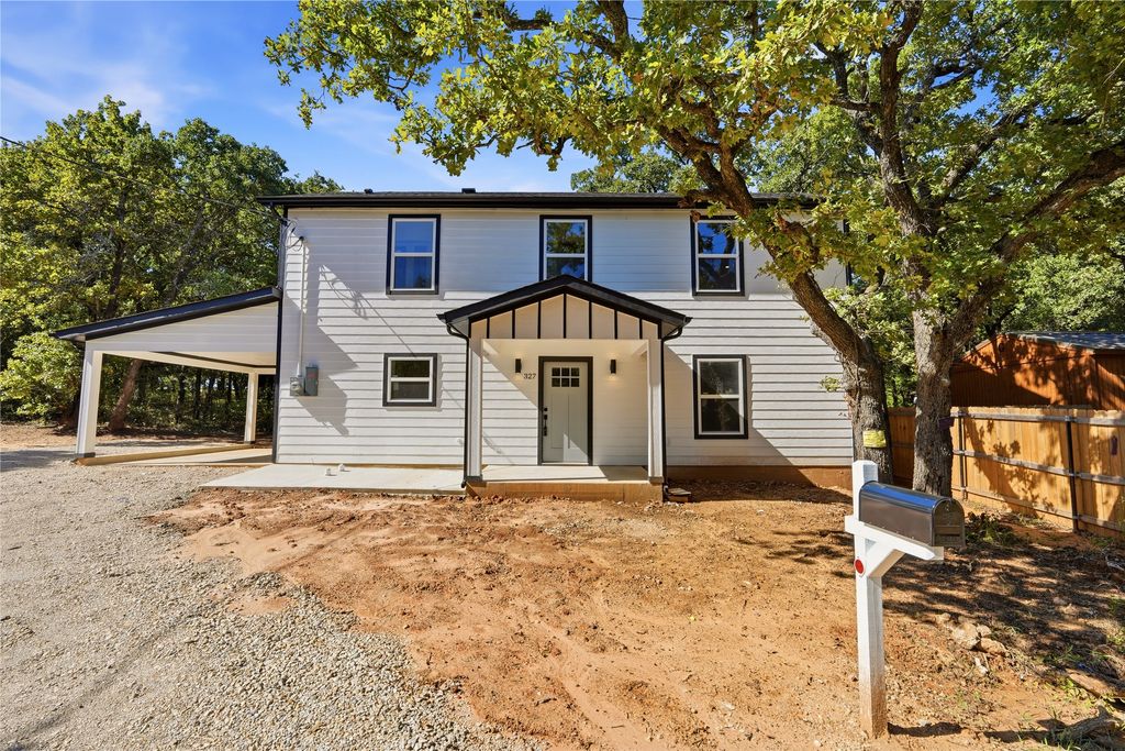 327 Boone, Alvarado, TX 76009 — photo 2
