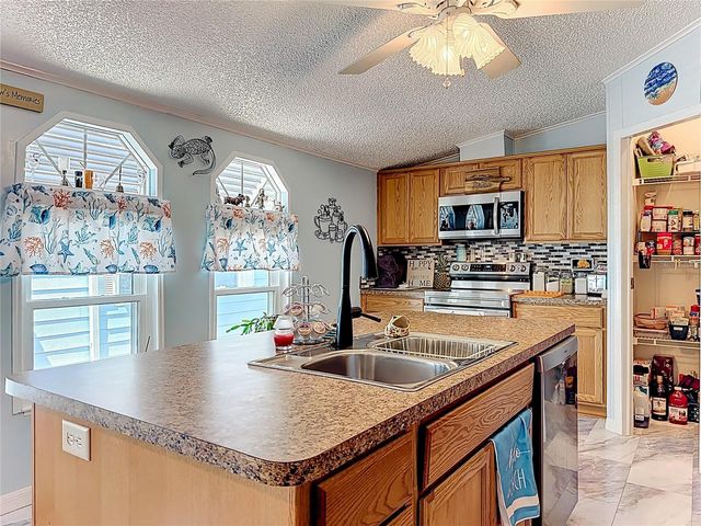 2523 KAREN DRIVE, Mount Dora, FL 32757