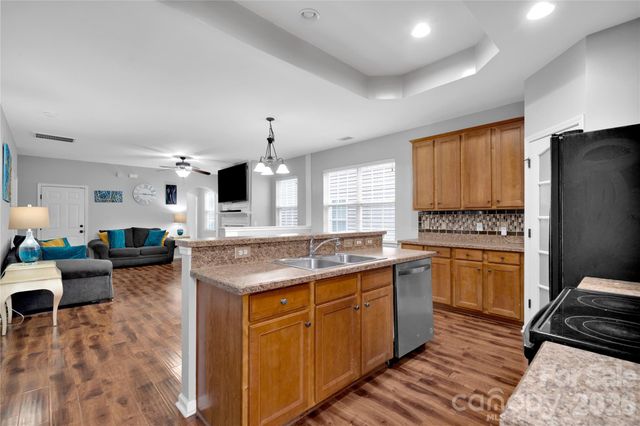 738 Lumber Lane, Charlotte, NC 28214