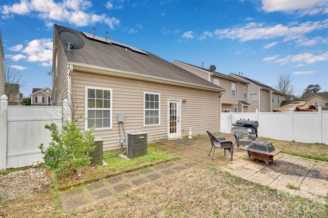 738 Lumber Lane, Charlotte, NC 28214