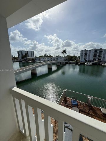 8080 Tatum Waterway Dr 19, Miami Beach, FL 33141