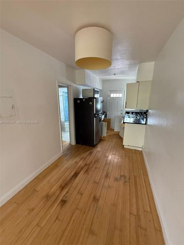 8080 Tatum Waterway Dr 19, Miami Beach, FL 33141