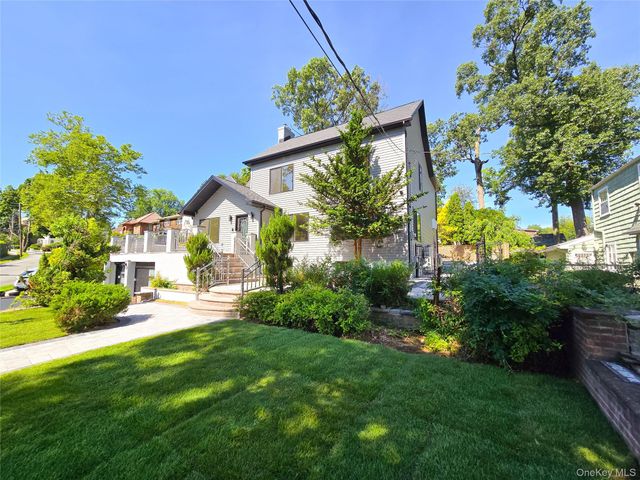 49-32 Annadale Lane, Little Neck, NY 11362