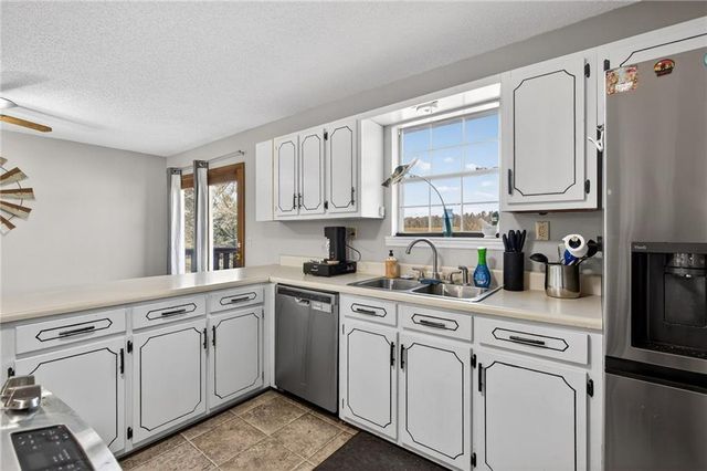 180 Foster Lusk SE Road, Calhoun, GA 30701