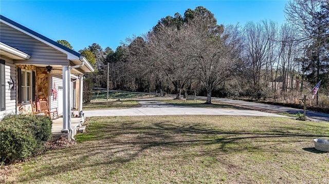 180 Foster Lusk SE Road, Calhoun, GA 30701