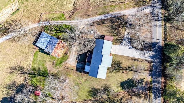 180 Foster Lusk SE Road, Calhoun, GA 30701