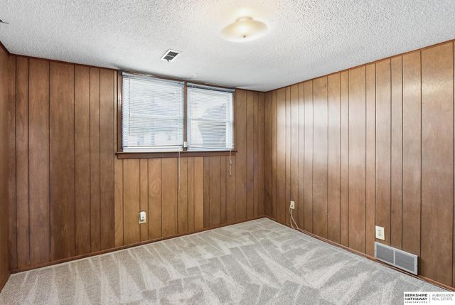 5418 N 93 Avenue, Omaha, NE 68134