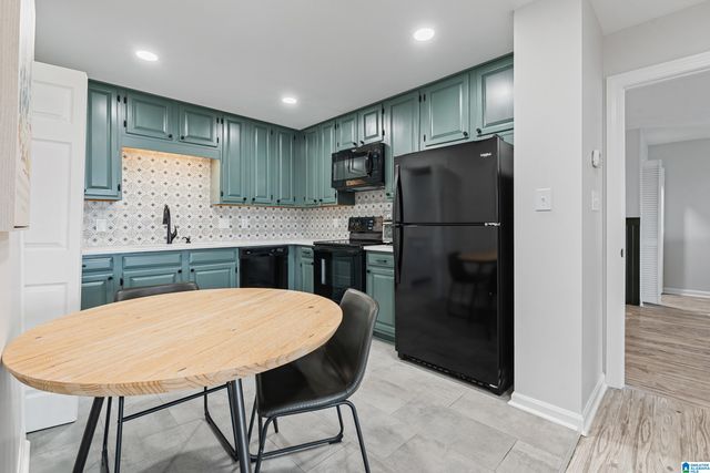 1200 Beacon Pkwy E Apt 704, Birmingham, AL 35209