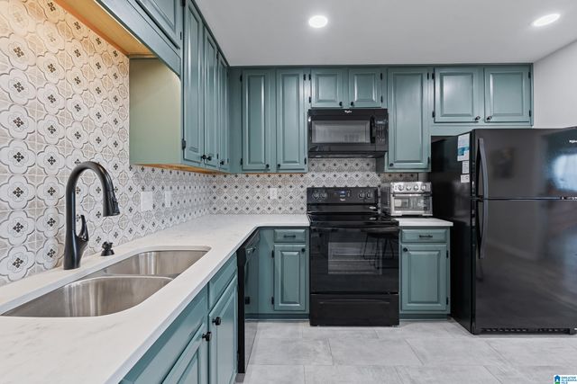 1200 Beacon Pkwy E Apt 704, Birmingham, AL 35209