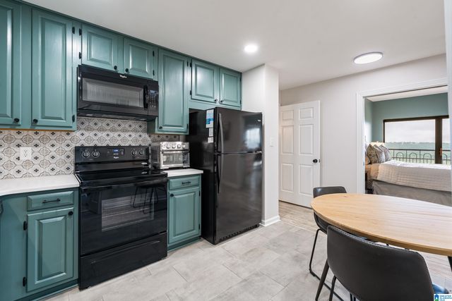 1200 Beacon Pkwy E Apt 704, Birmingham, AL 35209