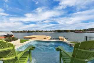 11 Villas Ways Drive, Conroe, TX 77356