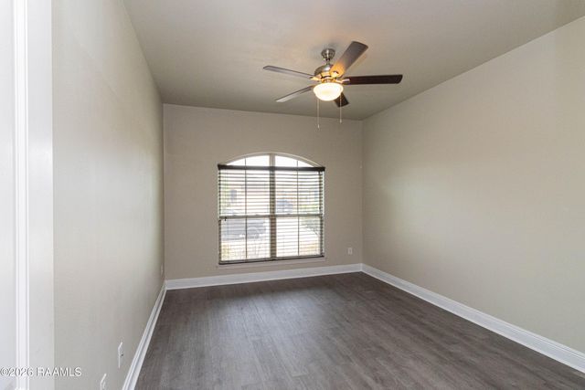 103 Cautillion Drive, Youngsville, LA 70592