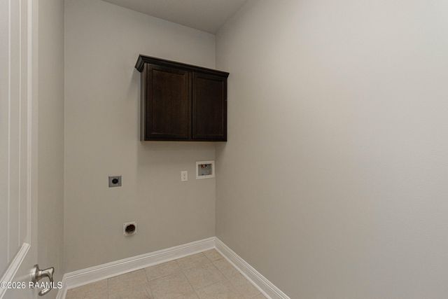 103 Cautillion Drive, Youngsville, LA 70592