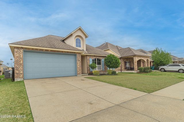 103 Cautillion Drive, Youngsville, LA 70592