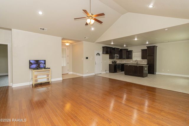 103 Cautillion Drive, Youngsville, LA 70592