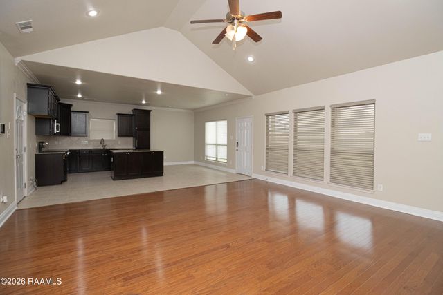 103 Cautillion Drive, Youngsville, LA 70592