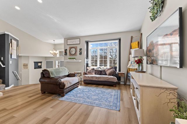 7150 96th Street S, Cottage Grove, MN 55016