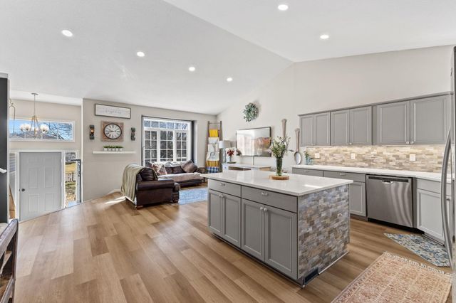 7150 96th Street S, Cottage Grove, MN 55016