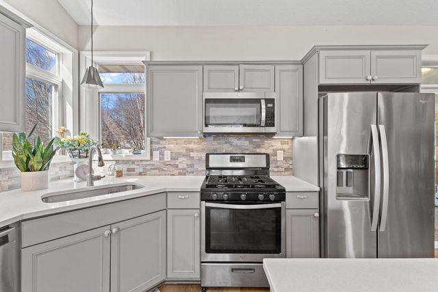 7150 96th Street S, Cottage Grove, MN 55016