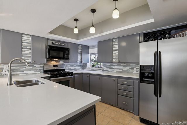 2430 Bluffridge, San Antonio, TX 78232