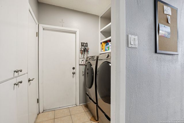 2430 Bluffridge, San Antonio, TX 78232