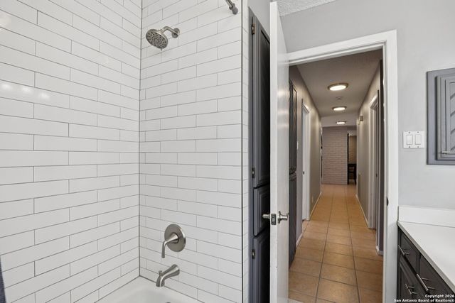 2430 Bluffridge, San Antonio, TX 78232