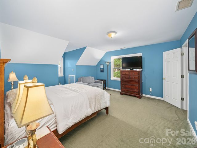 126 Wildflower Cove Drive, Swannanoa, NC 28778