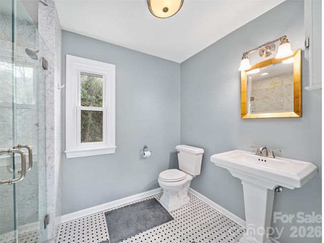 126 Wildflower Cove Drive, Swannanoa, NC 28778